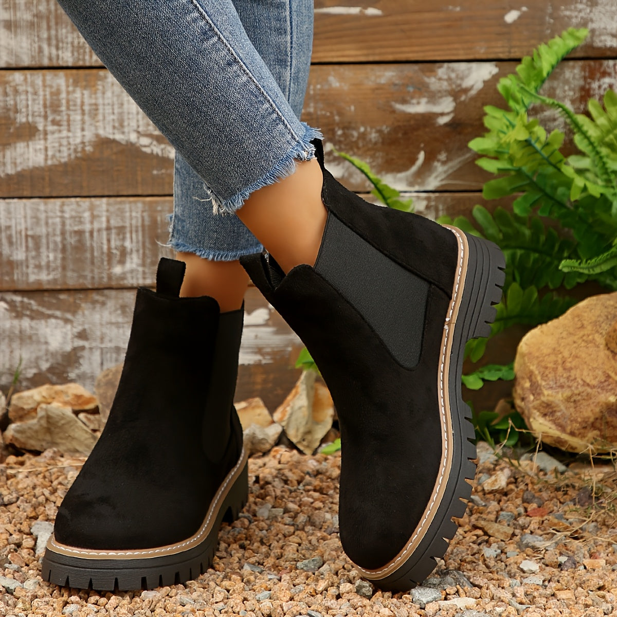 Bitten | Chelsea boots i ruskindslook