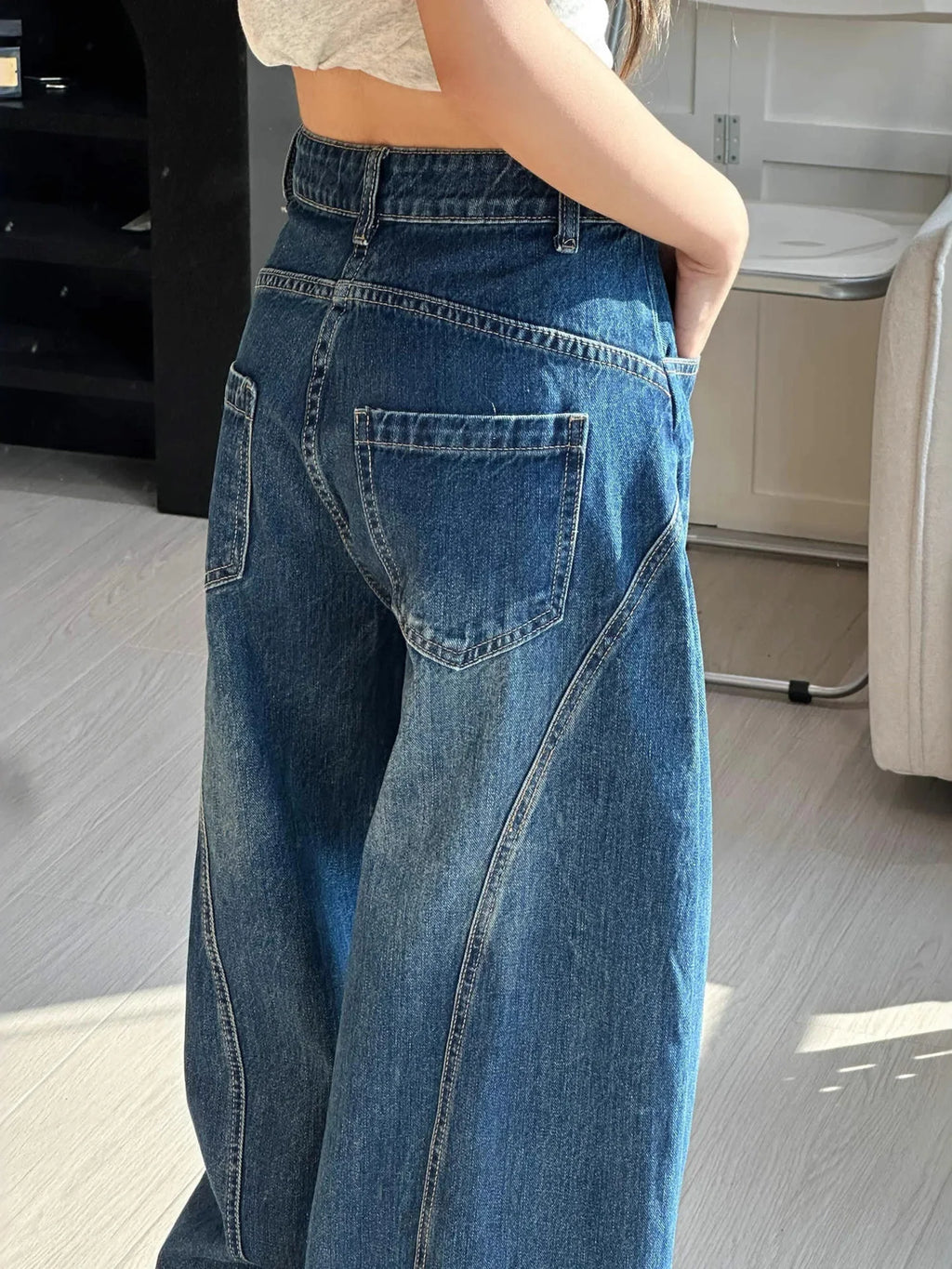 Women's High-Waisted Barrel Jeans Curved Leg Denim Contrast Stitching Vintage Wash Horseshoe Pants