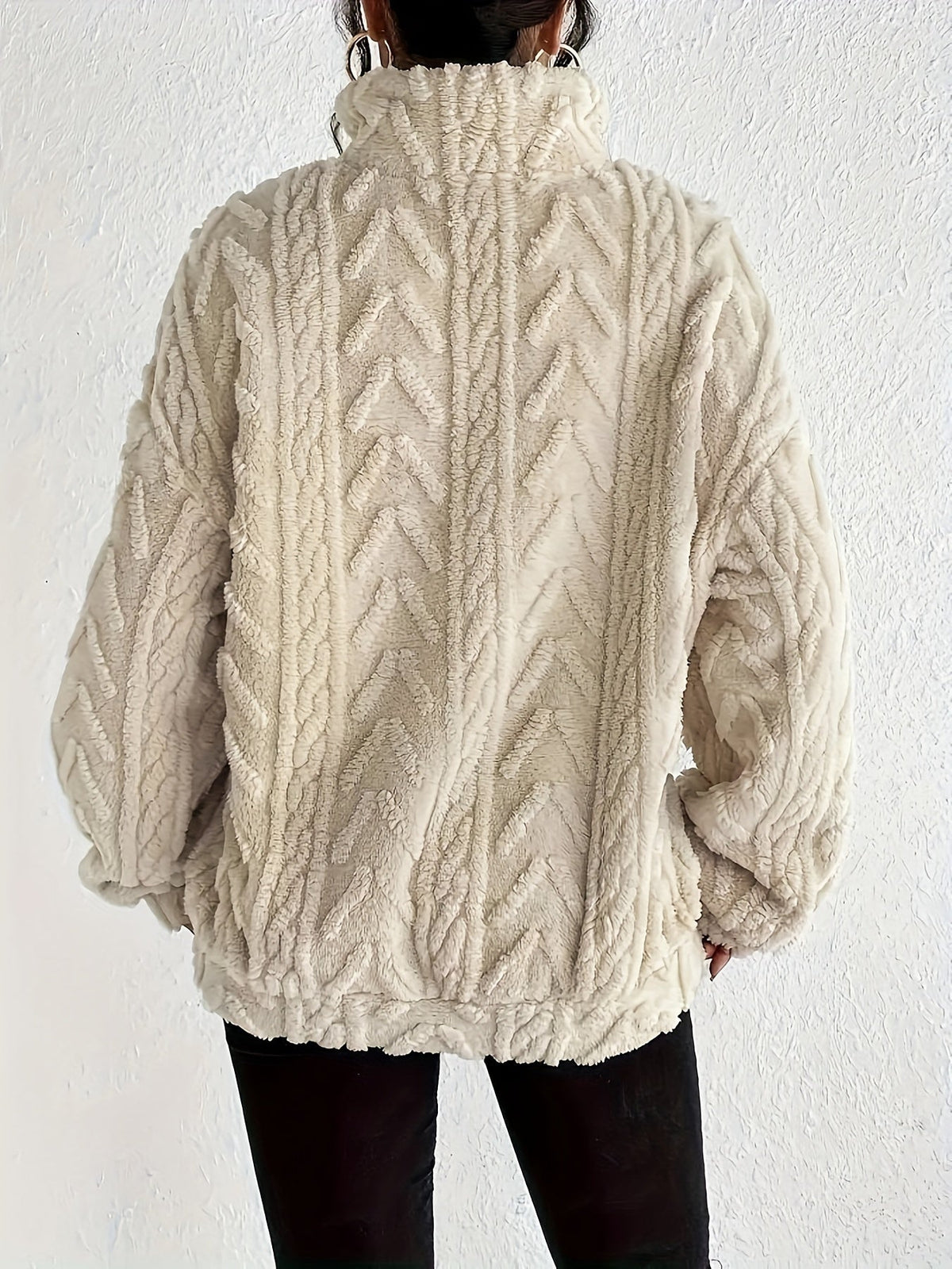 Aicha | Cable-Knit Oversized Composed Sweater