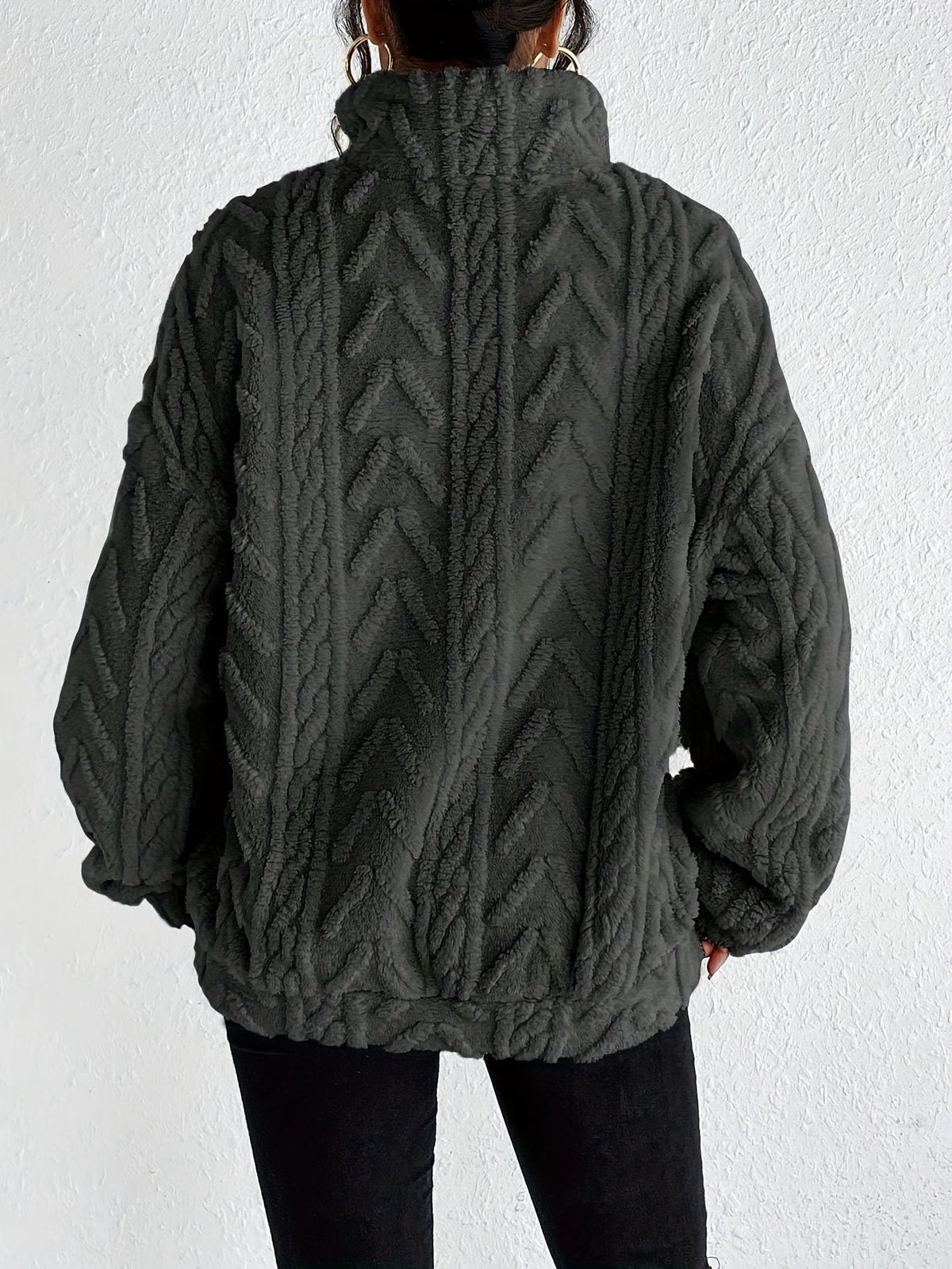 Aicha | Cable-Knit Oversized Composed Sweater