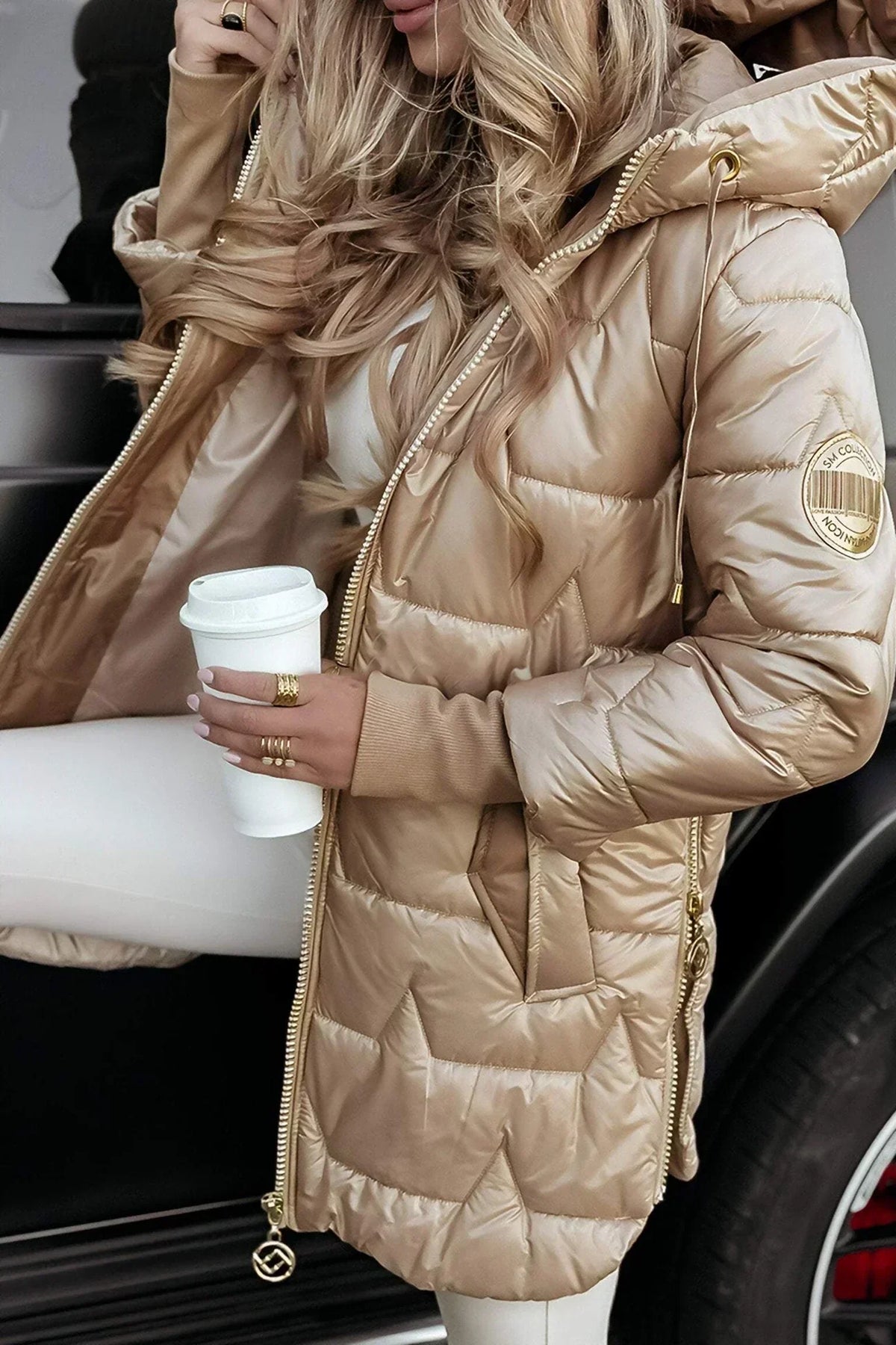 Thyra | Modern Hooded Timeless Puffer Jacket