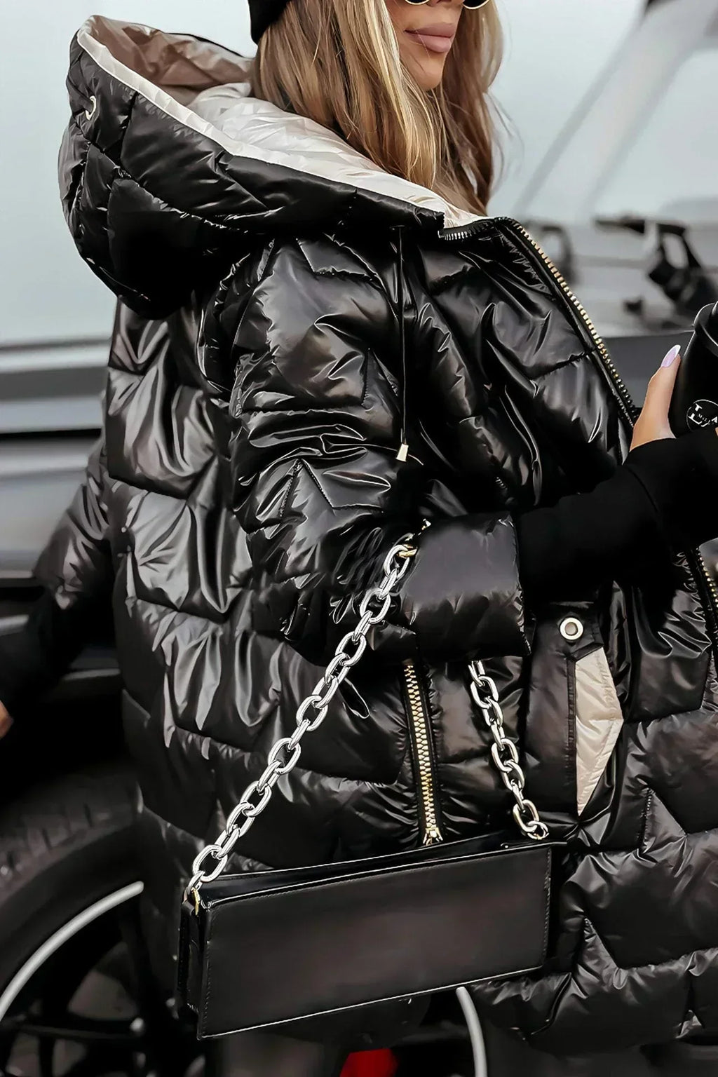 Thyra | Modern Hooded Timeless Puffer Jacket