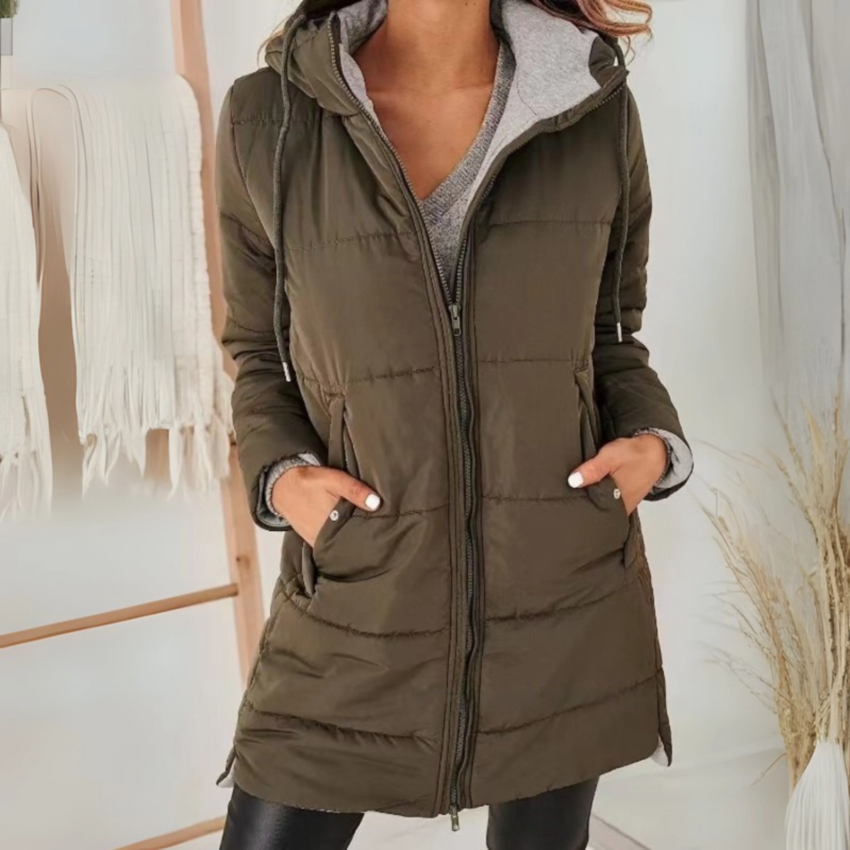 Valeria | Classic Hooded Chic Puffer Jacket