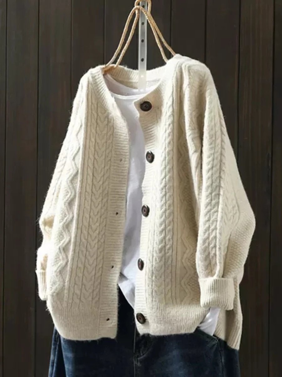 Antonia | Oversized Cable-Knit Button-Down Cardigan