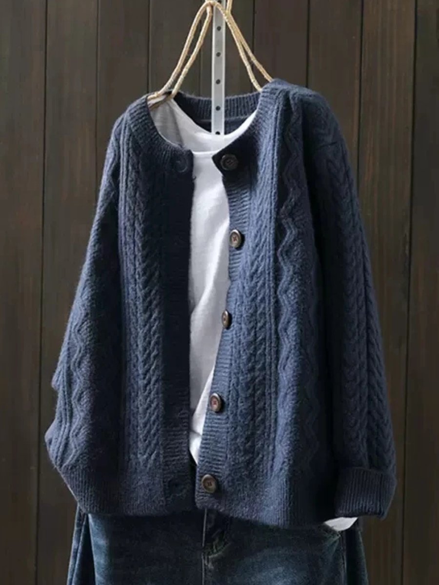 Antonia | Oversized Cable-Knit Button-Down Cardigan