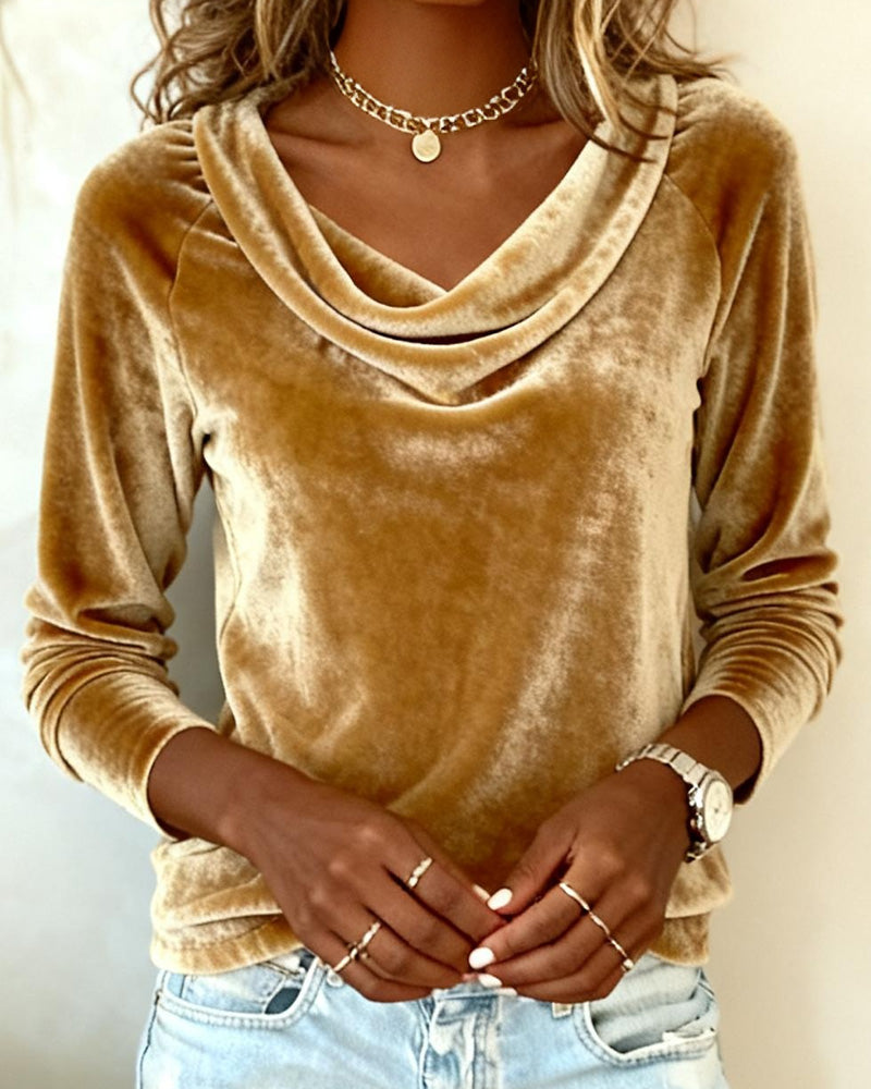 Wilhelmine | Velour top med draperet V-hals